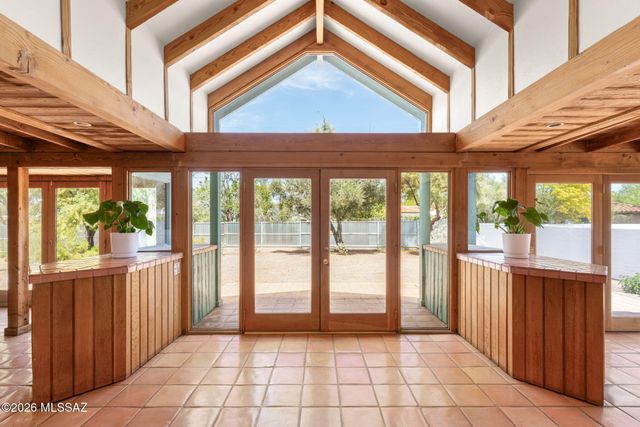 2103 E Waverly Street, Tucson, AZ 85719