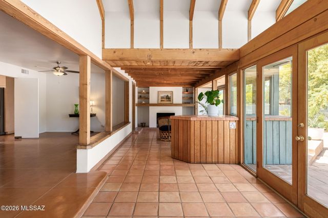 2103 E Waverly Street, Tucson, AZ 85719