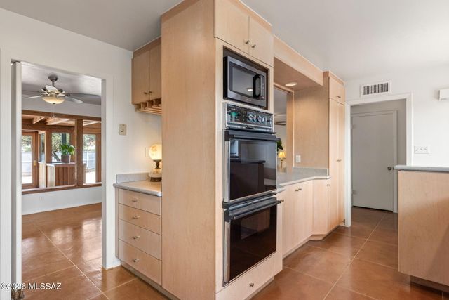 2103 E Waverly Street, Tucson, AZ 85719