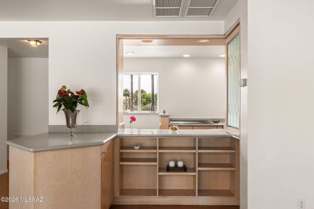 2103 E Waverly Street, Tucson, AZ 85719