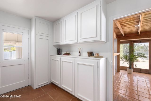 2103 E Waverly Street, Tucson, AZ 85719