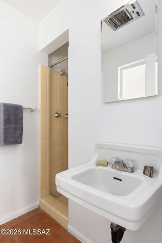 2103 E Waverly Street, Tucson, AZ 85719