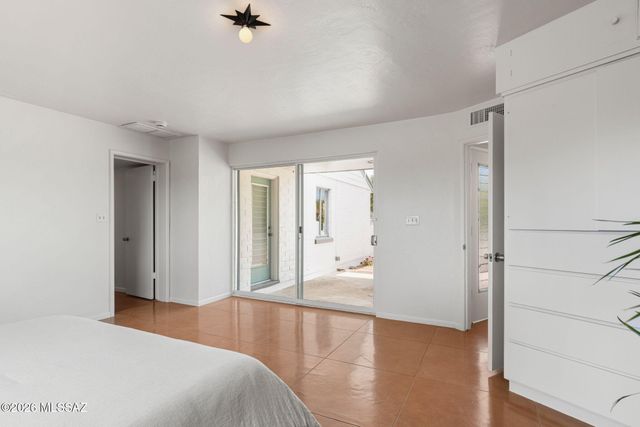 2103 E Waverly Street, Tucson, AZ 85719