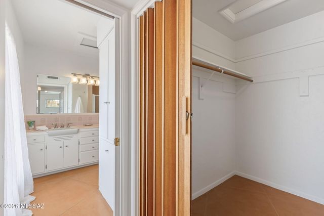 2103 E Waverly Street, Tucson, AZ 85719