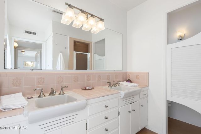 2103 E Waverly Street, Tucson, AZ 85719