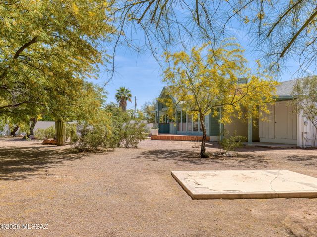 2103 E Waverly Street, Tucson, AZ 85719