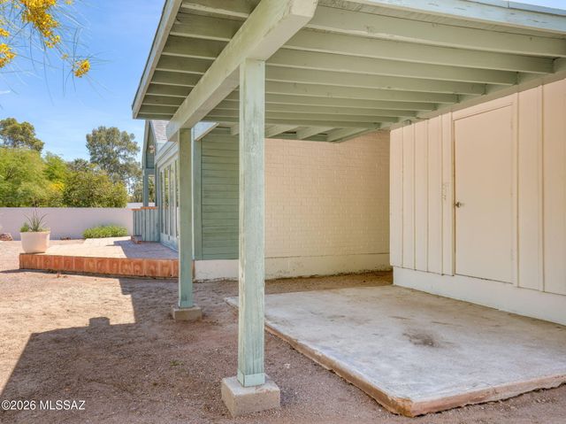 2103 E Waverly Street, Tucson, AZ 85719