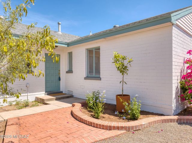 2103 E Waverly Street, Tucson, AZ 85719
