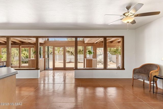 2103 E Waverly Street, Tucson, AZ 85719