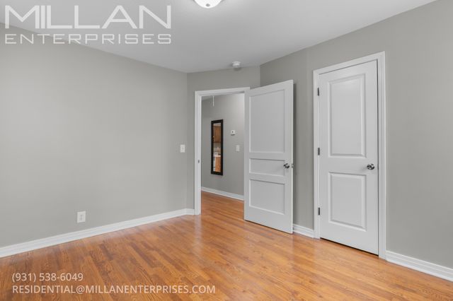 854 E Happy Hollow Dr, Clarksville, TN 37040