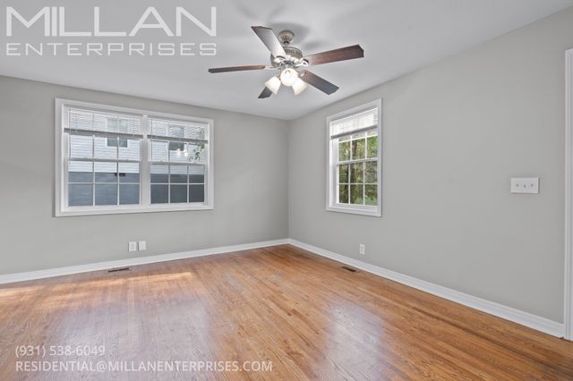 854 E Happy Hollow Dr, Clarksville, TN 37040