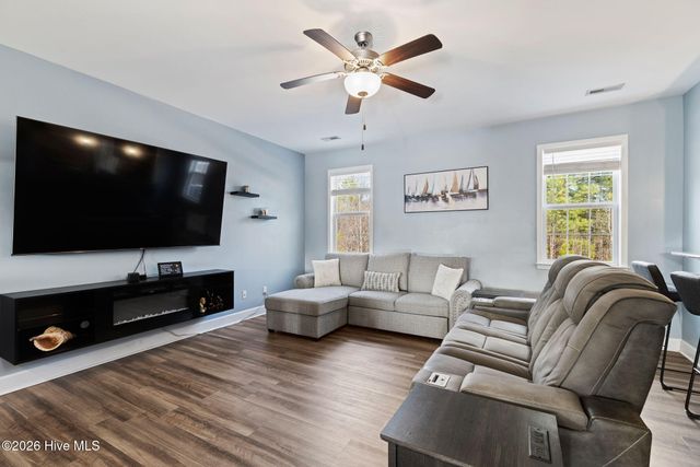 89 Maxwell Drive, Rocky Point, NC 28457