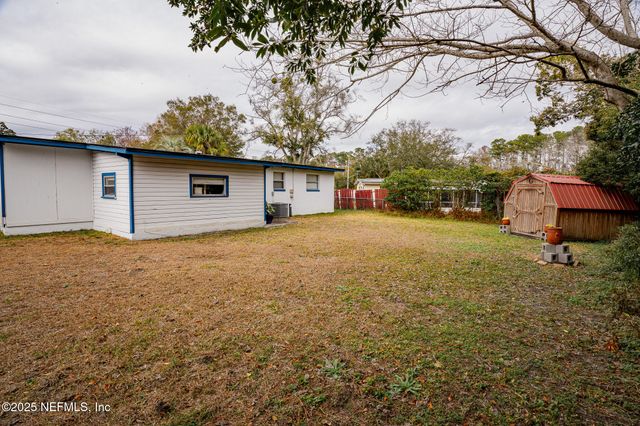 2115 FOURAKER Road, Jacksonville, FL 32210