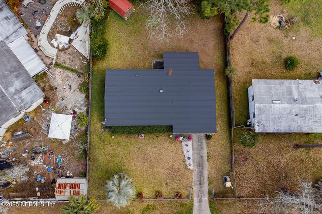2115 FOURAKER Road, Jacksonville, FL 32210