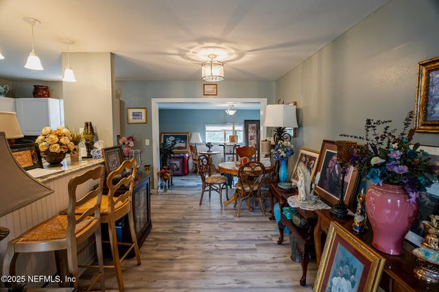 2115 FOURAKER Road, Jacksonville, FL 32210