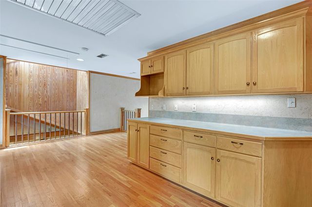 400 E BLANCO BEND RD, Wimberley, TX 78676