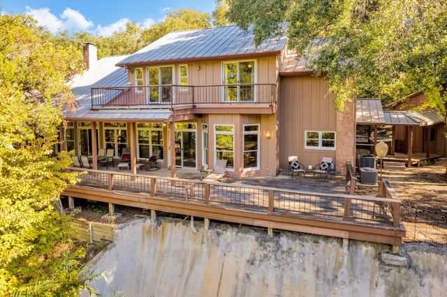 400 E BLANCO BEND RD, Wimberley, TX 78676
