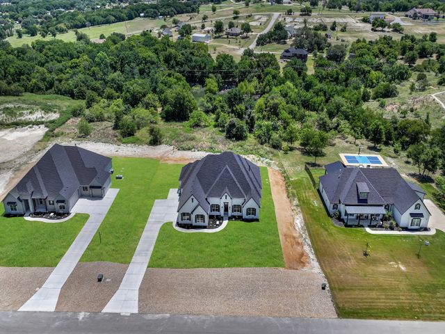316 Tiara Trail, Fort Worth, TX 76108