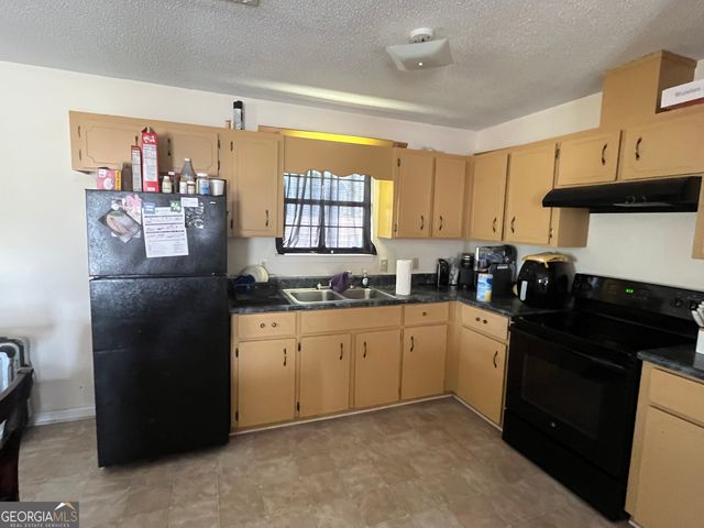 621 Pinewood Street, Folkston, GA 31537