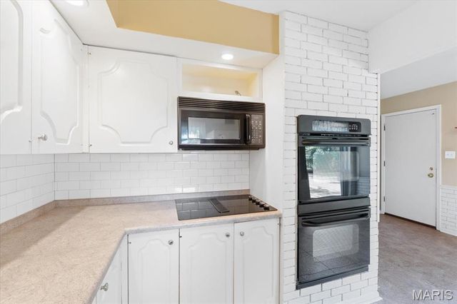 11141 Queensway Drive, St Louis, MO 63146