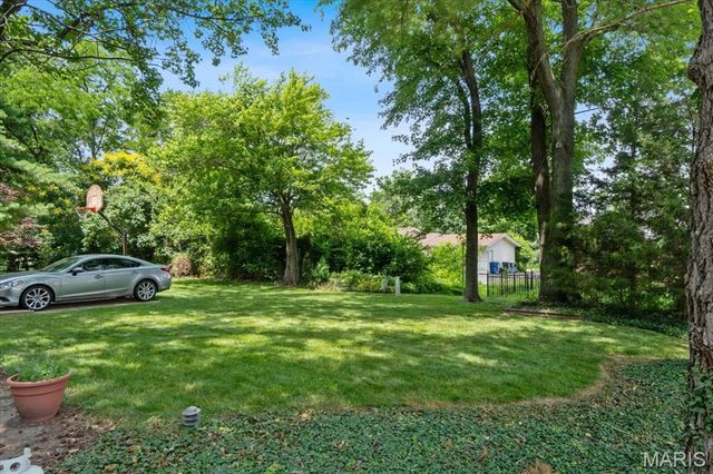 11141 Queensway Drive, St Louis, MO 63146