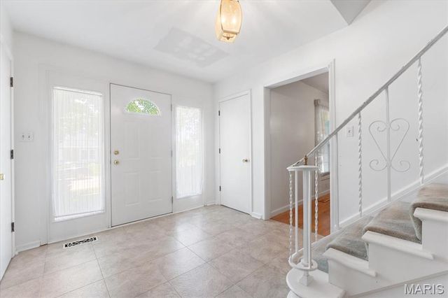 11141 Queensway Drive, St Louis, MO 63146