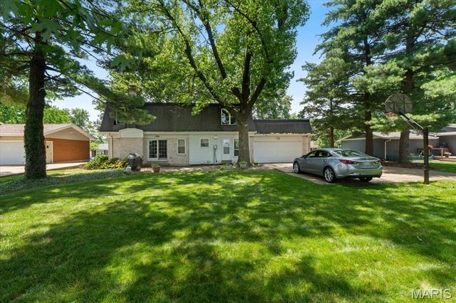 11141 Queensway Drive, St Louis, MO 63146