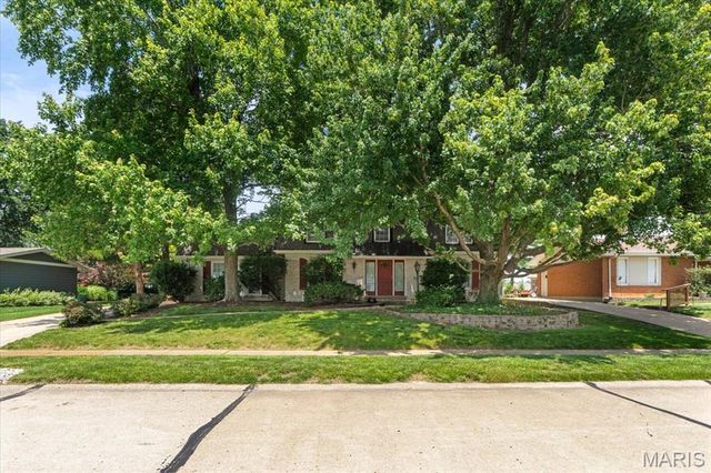 11141 Queensway Drive, St Louis, MO 63146