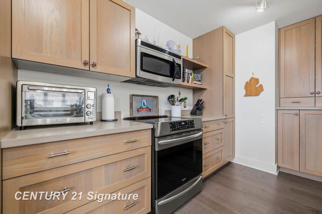 225 Jennison Place, Bay City, MI 48708