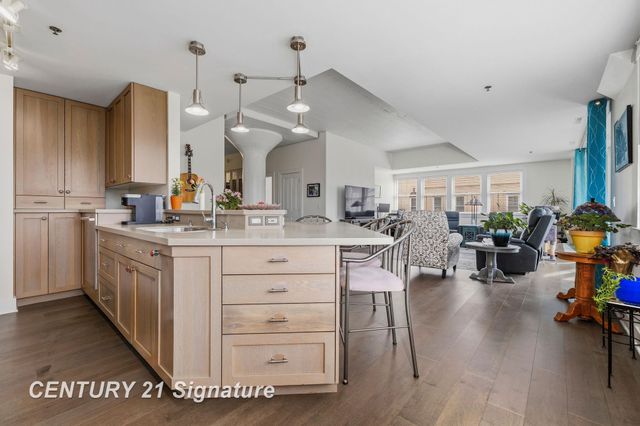 225 Jennison Place, Bay City, MI 48708