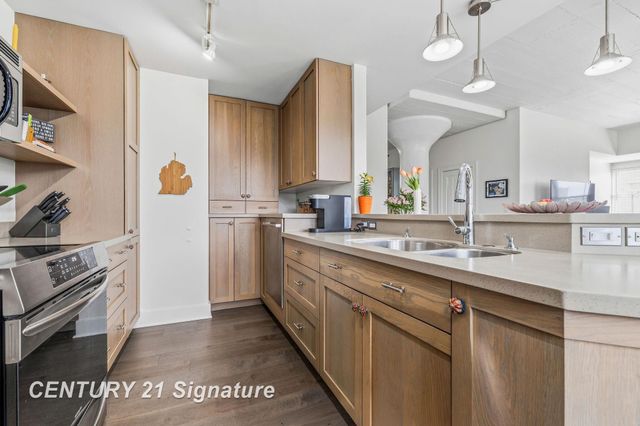 225 Jennison Place, Bay City, MI 48708