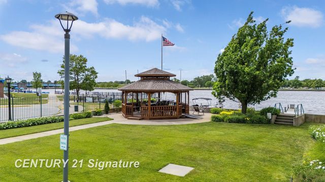 225 Jennison Place, Bay City, MI 48708