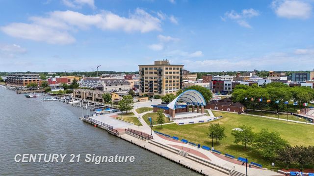 225 Jennison Place, Bay City, MI 48708