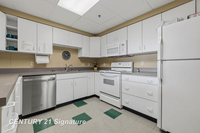 225 Jennison Place, Bay City, MI 48708