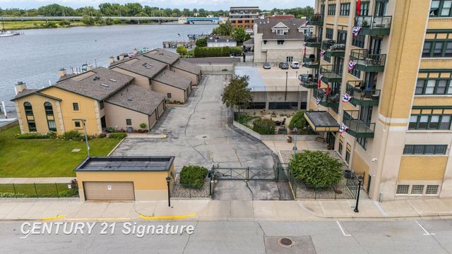 225 Jennison Place, Bay City, MI 48708