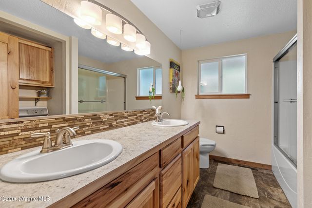 8035 W MEADOWBROOK LOOP, Coeur D'alene, ID 83814