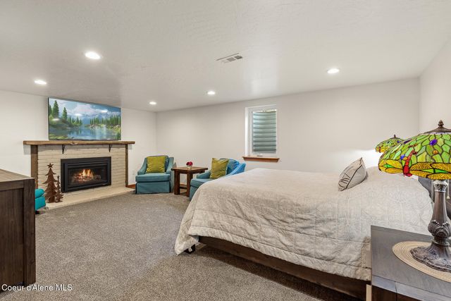 8035 W MEADOWBROOK LOOP, Coeur D'alene, ID 83814
