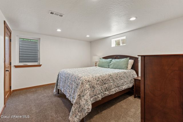 8035 W MEADOWBROOK LOOP, Coeur D'alene, ID 83814