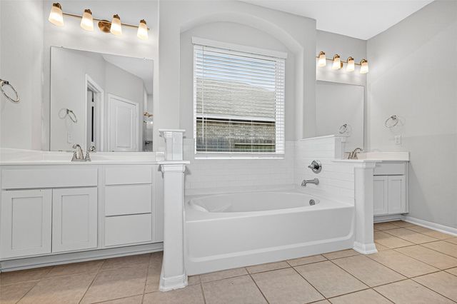 10511 Amador Peak Drive, Rosharon, TX 77583