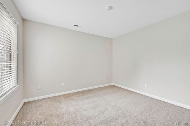 42461 LILLEY POINTE Drive, Canton Charter Township, MI 48187