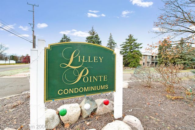 42461 LILLEY POINTE Drive, Canton Charter Township, MI 48187
