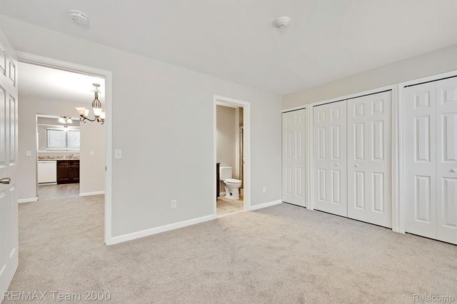 42461 LILLEY POINTE Drive, Canton Charter Township, MI 48187