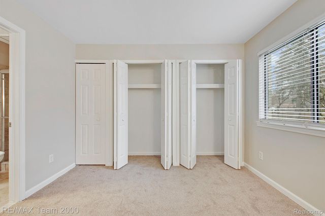 42461 LILLEY POINTE Drive, Canton Charter Township, MI 48187