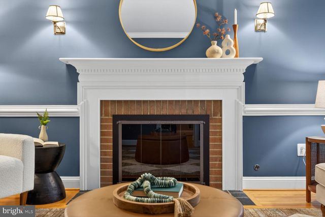 1854 ABBOTSFORD DR, Vienna, VA 22182
