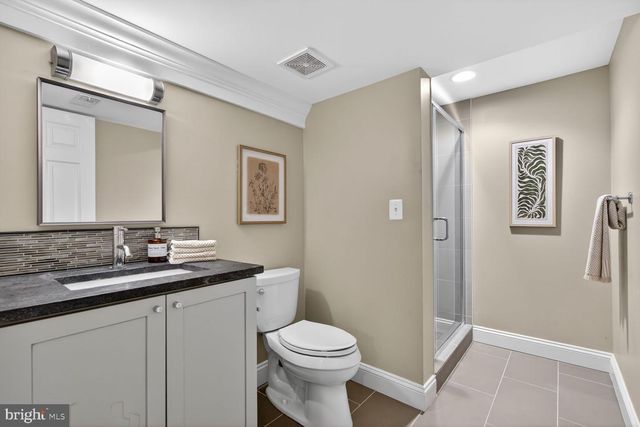1854 ABBOTSFORD DR, Vienna, VA 22182