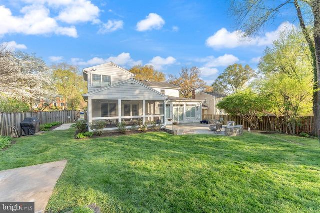 1854 ABBOTSFORD DR, Vienna, VA 22182