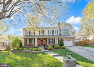 1854 ABBOTSFORD DR, Vienna, VA 22182