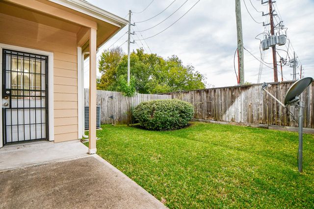 2818 Windy Thicket Lane, Houston, TX 77082