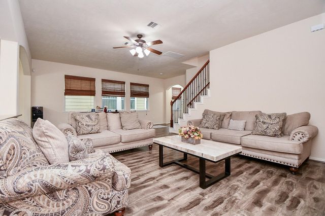 2818 Windy Thicket Lane, Houston, TX 77082