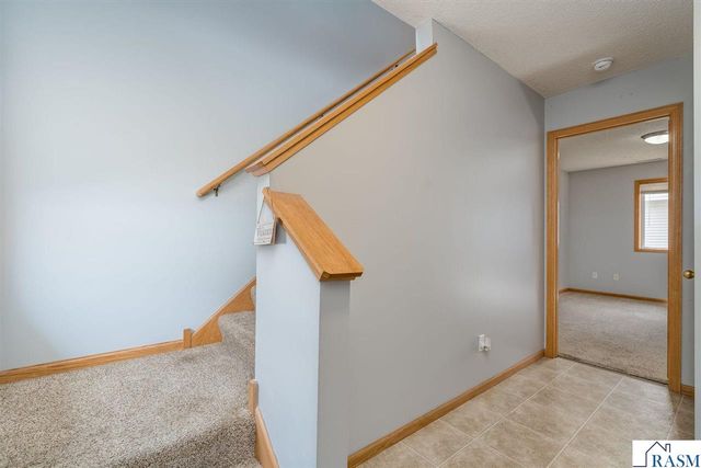 240 Tanager Path, Mankato, MN 56001